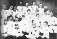 Het eerste Engelse team in 1871 / Bron: Clifton RFC history, Wikimedia Commons (Publiek domein)